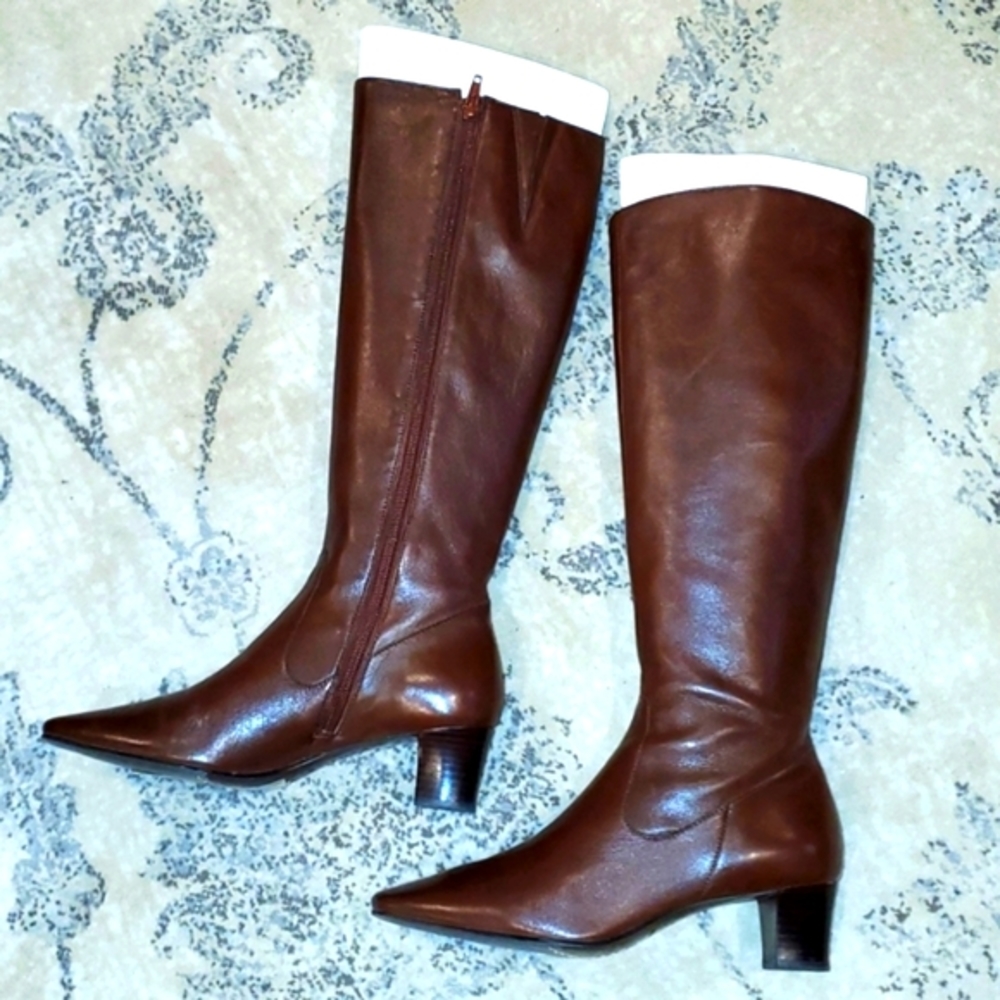 Leather heeled boots